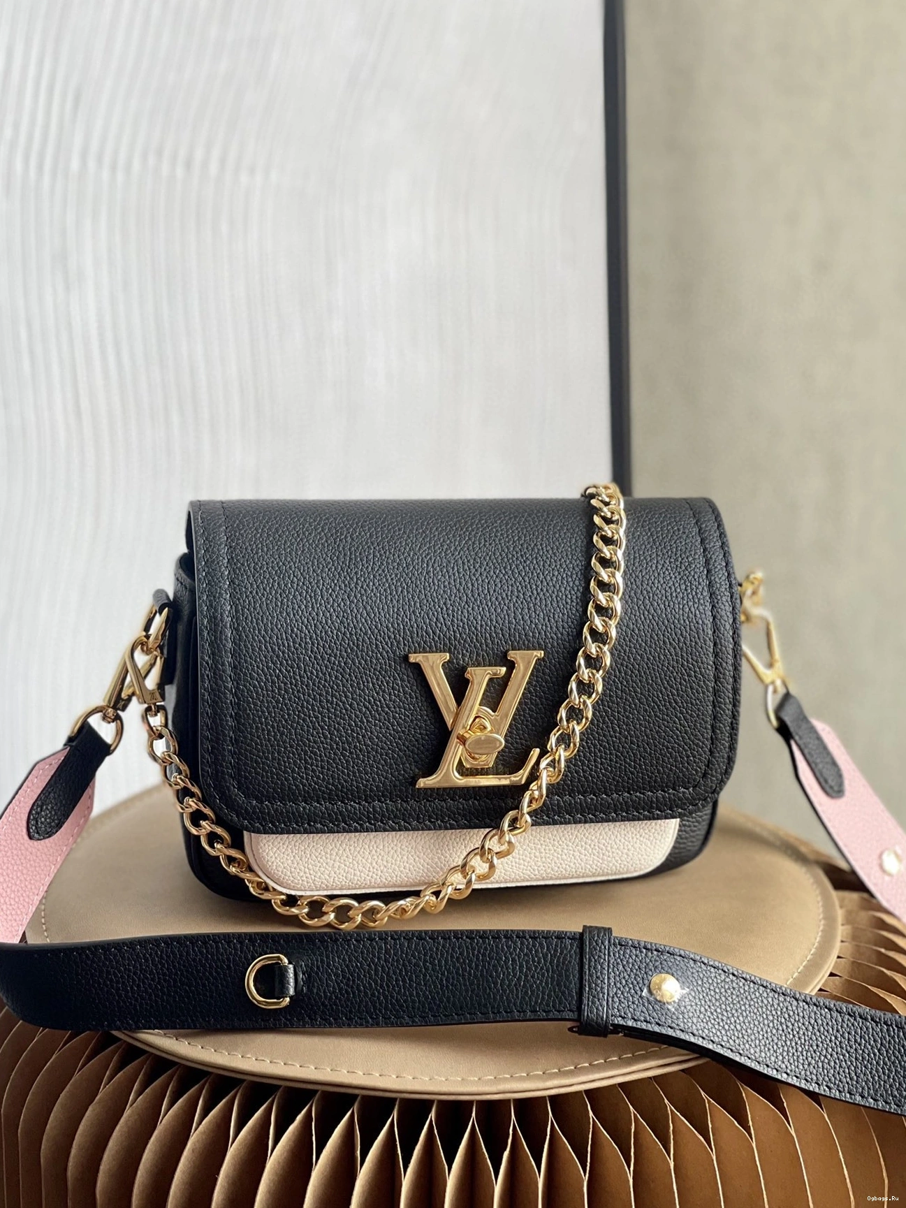 VUITTON LOUIS LOCKME TENDER 0417
